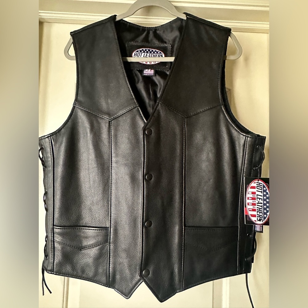 Men’s Leather Riding Vest